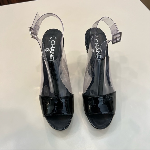 CHANEL Patent and Chrome Vintage Wedge Sandals Spring 2007 AUTHENTIC - Picture 6 of 11